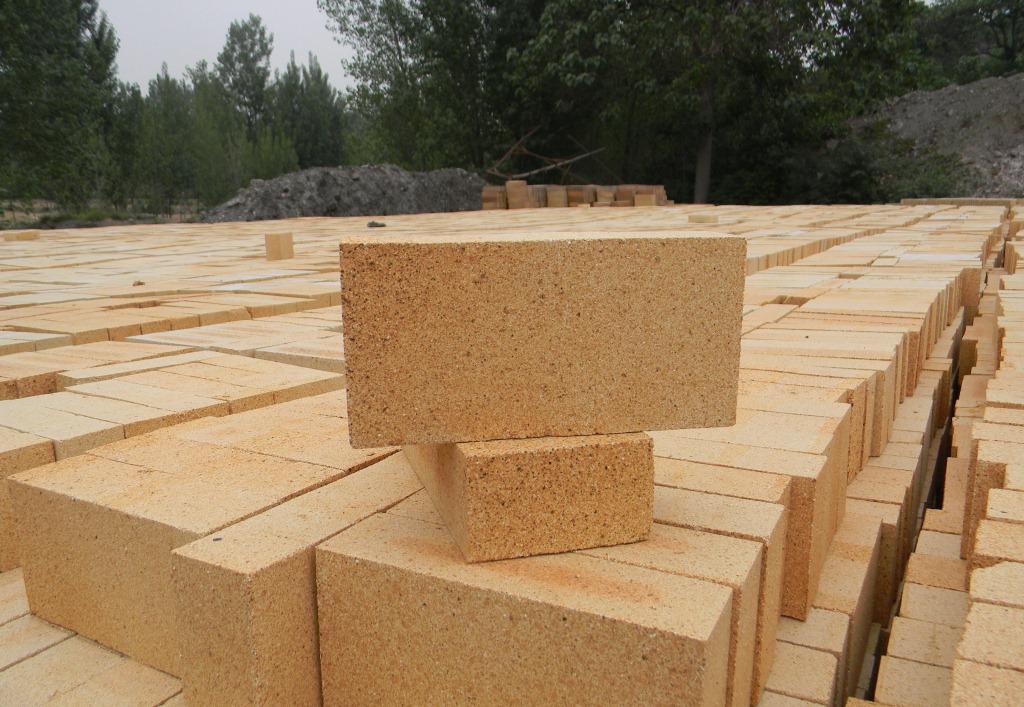 高鋁耐火磚、高鋁磚與粘土磚在15分廠鋁合金型材生產中的應用與協同